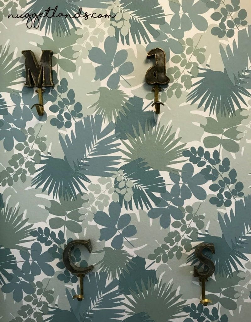 Laundry Room Makeover DIY