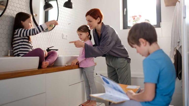 A Busy Parent’s School Morning Routine (That Actually Works)